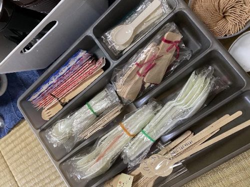 プラスチックのスプーン