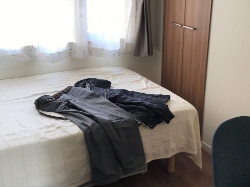 脱ぎっぱなしの服