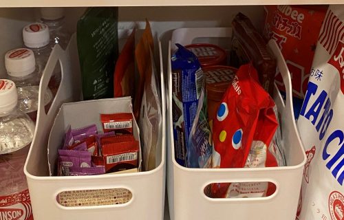 お菓子収納